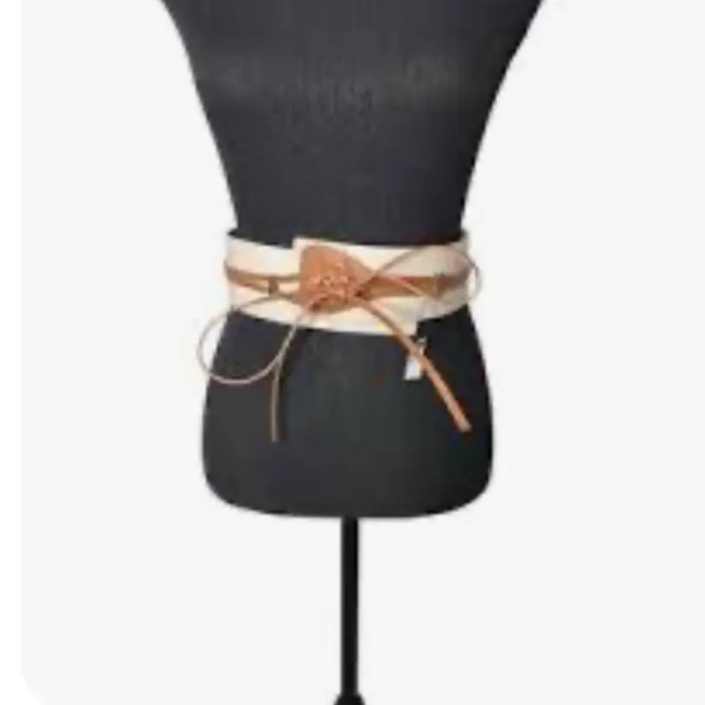 White House Black Market Tan and Cream Belt - XL